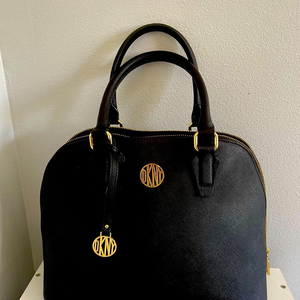DKNY SATCHEL BAG